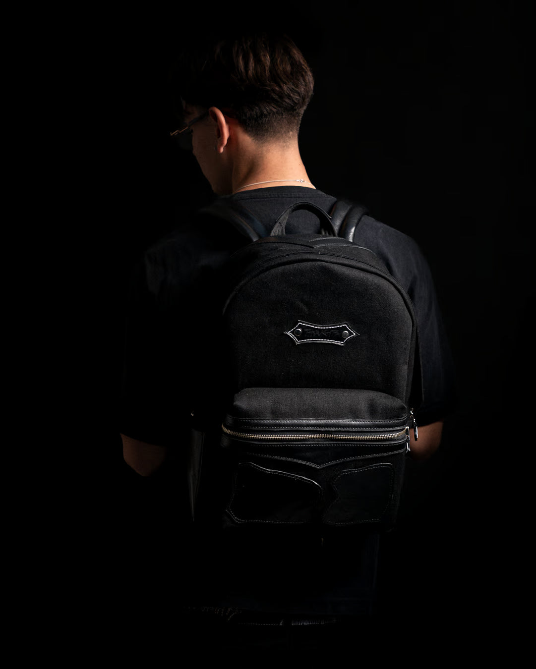 Backpack Thoughts "Ultrablack Ts"