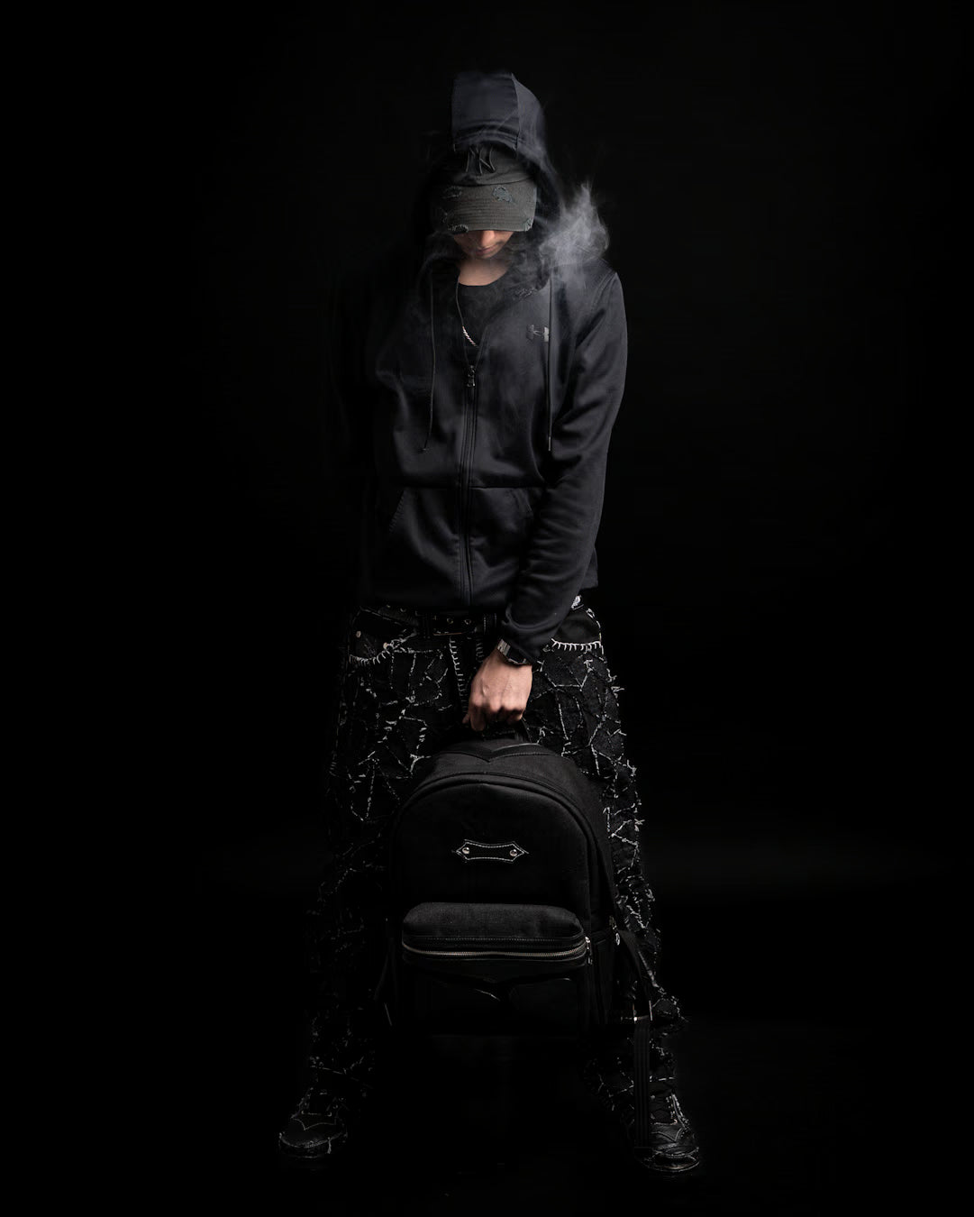 Backpack Thoughts "Ultrablack Ts"